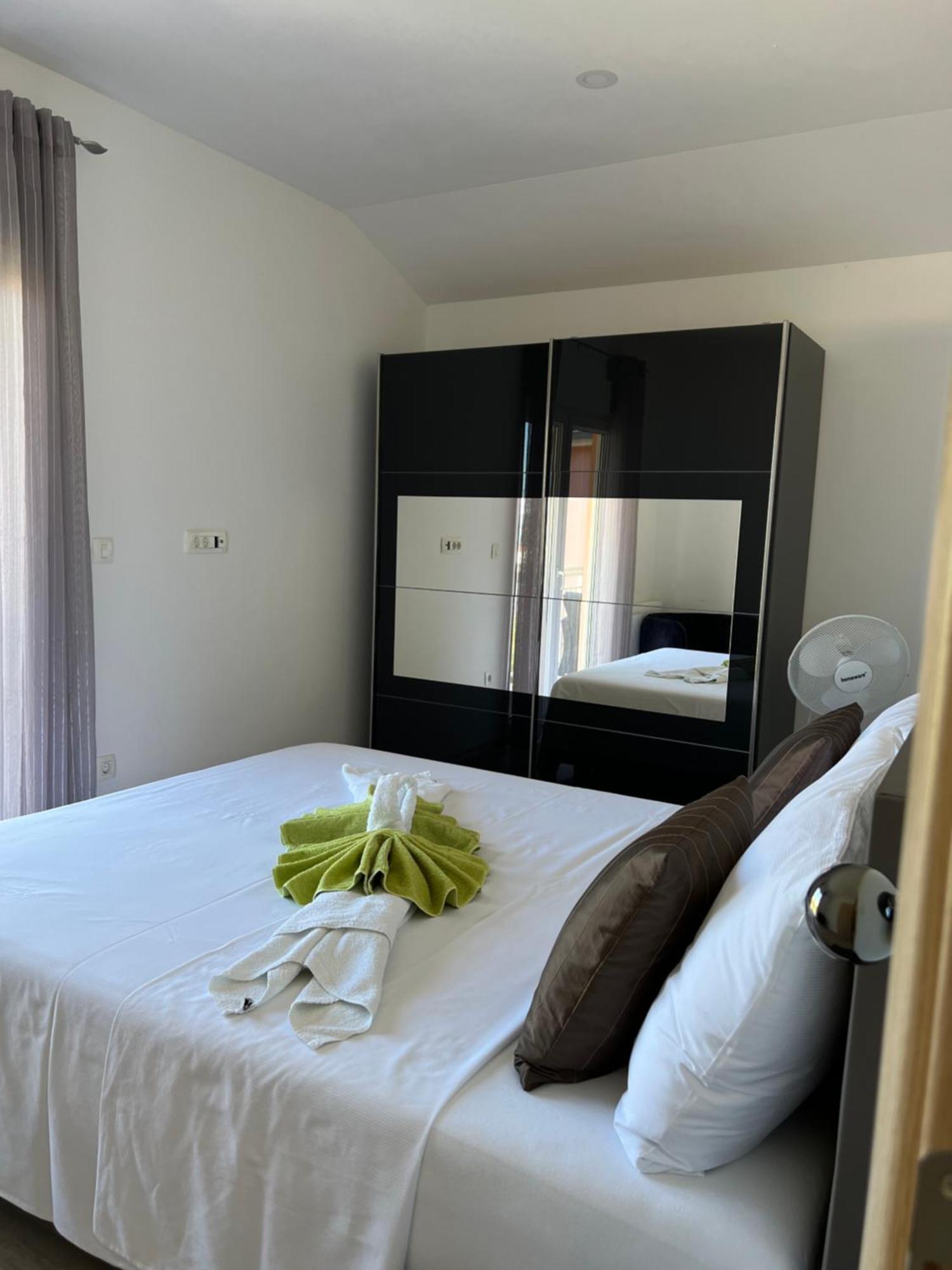 Apartment Marija 2 Near Split Kastela Bagian luar foto