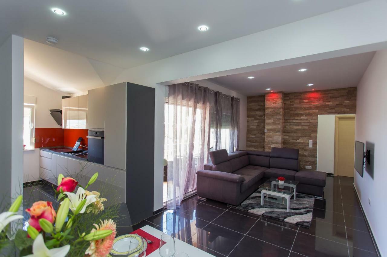 Apartment Marija 2 Near Split Kastela Bagian luar foto